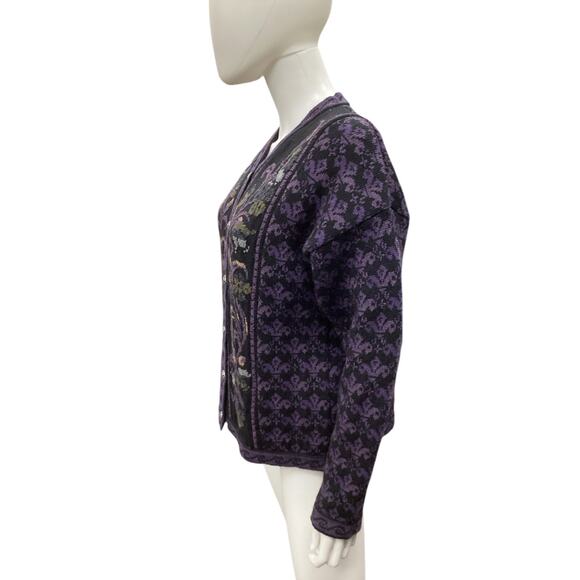 Cherry Lewis Cardigan Women’s Size M 100% Wool V-Neck Short Flower Motif Purple - Picture 3 of 5